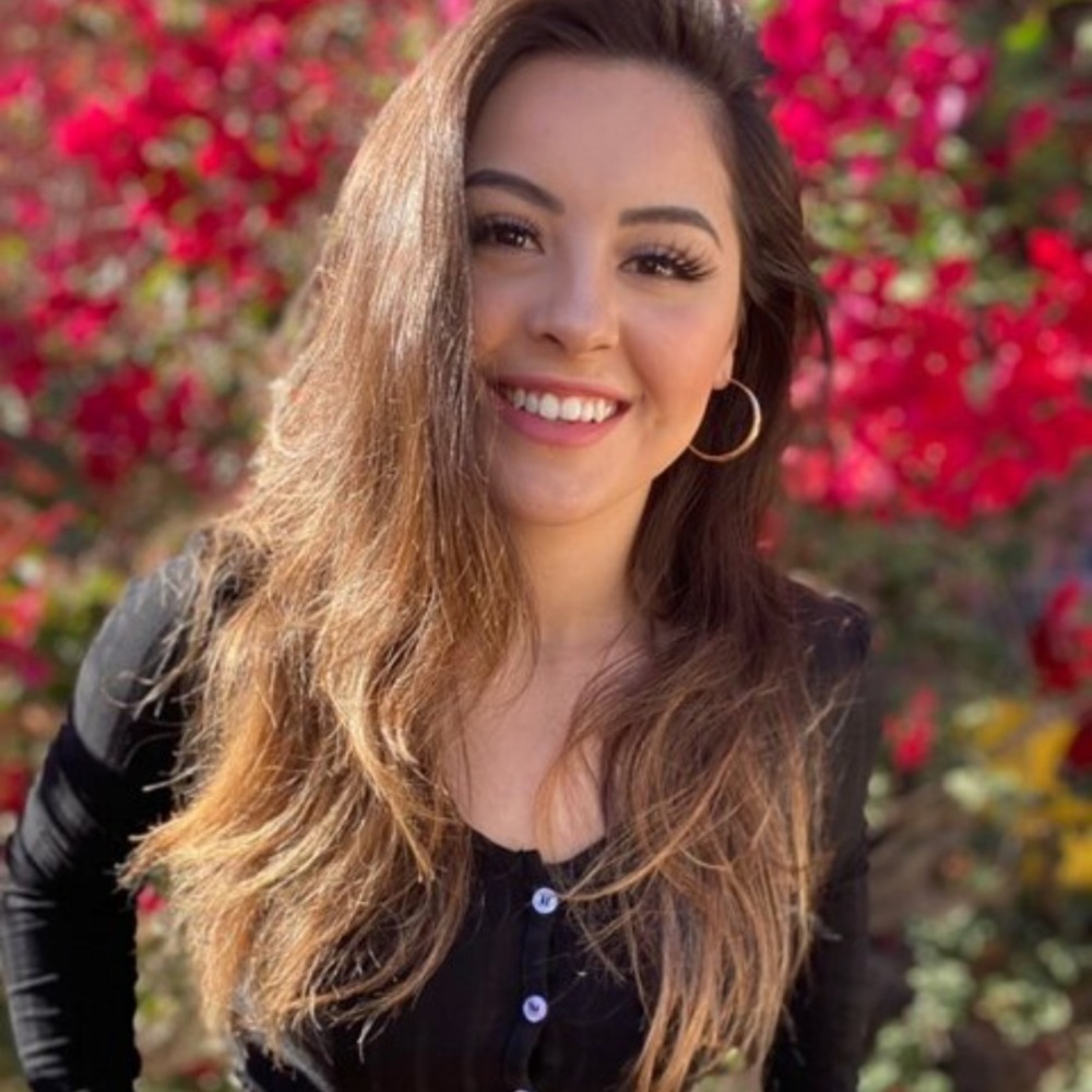 Meet your Posher, Ariana